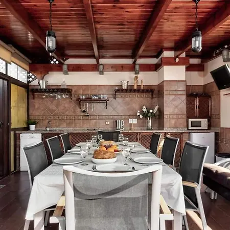 Stunning Penthouse In The Centre Of شقة *