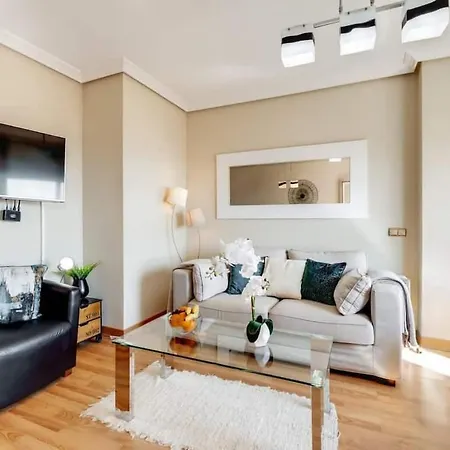 شقة Stunning Penthouse In The Centre Of نيرخا